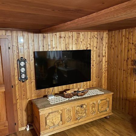 Haus Diezig Goms Luaran gambar